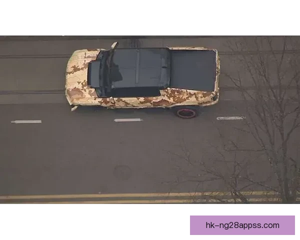 三球夏洛特市中心车祸平安无恙